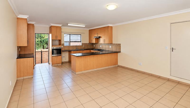 2 Bedroom Property for Sale in Langenhovenpark Free State